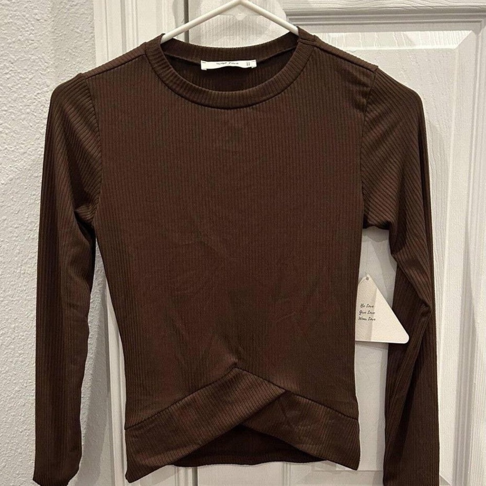 Woman's Wild Love Brown Medium Top.